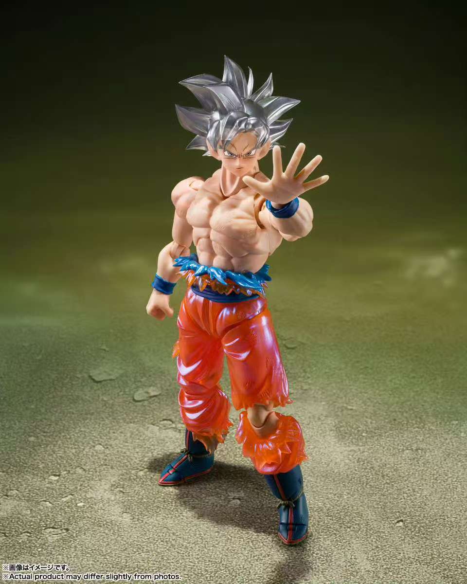 スポットセールバンダイドラゴンボールタマシーネーションズスト - Bandai Tamashii Nations S.H.Figuarts のレビューと価格